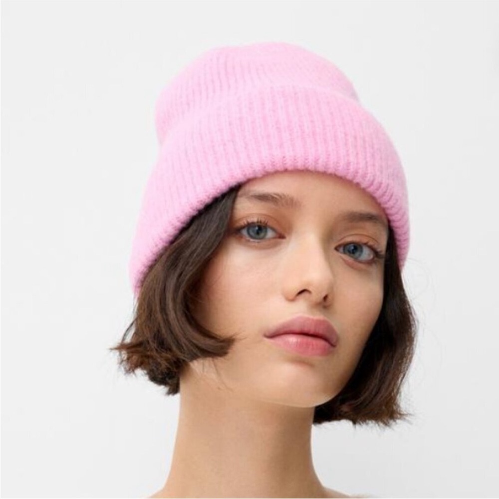 Pink Ribbed Knit Beanie